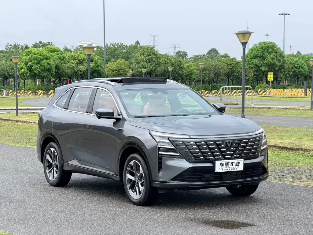 Changan CS75 PLUS 2024 — фото 3