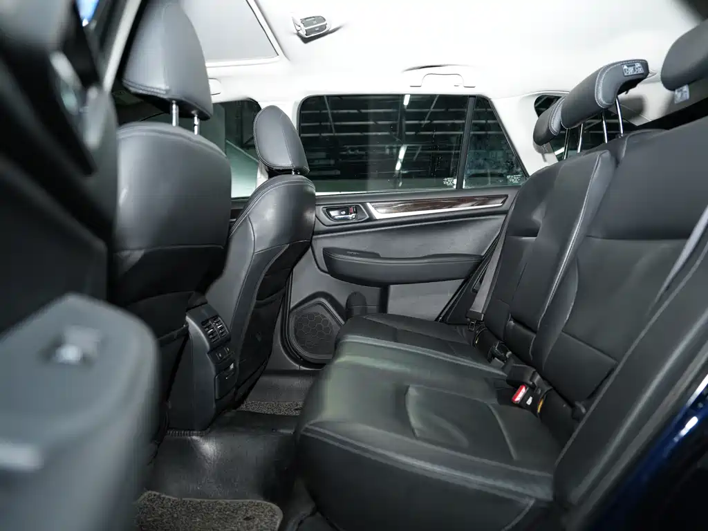 Subaru Outback 2015 — фото 24