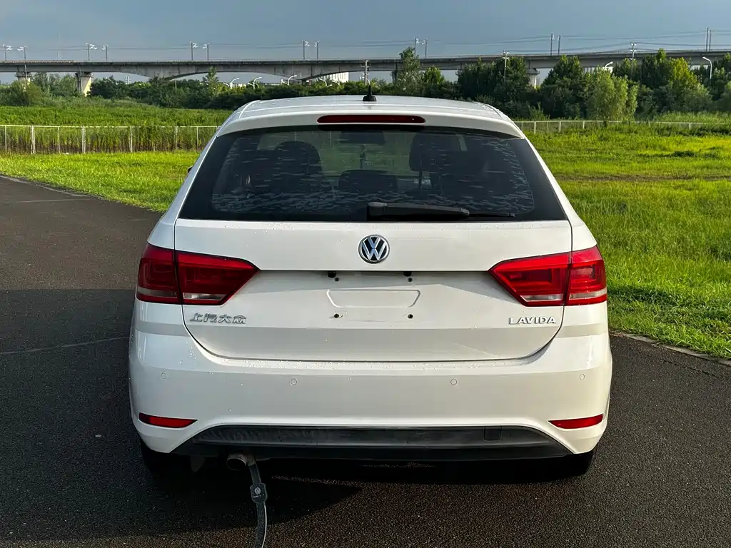 Volkswagen Gran Lavida 2017 — фото 15