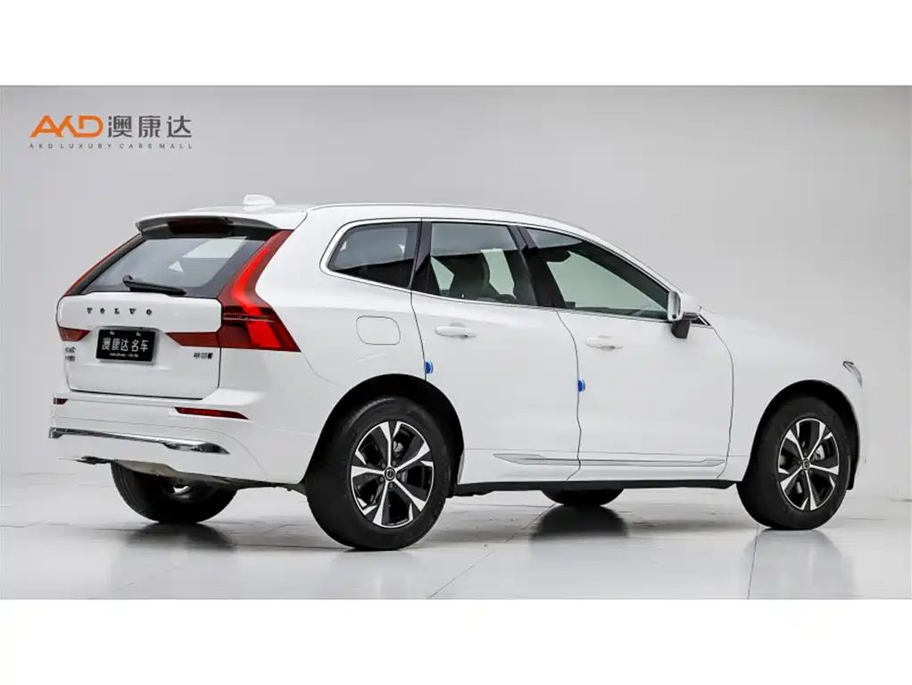 Volvo XC60 2025 — фото 3