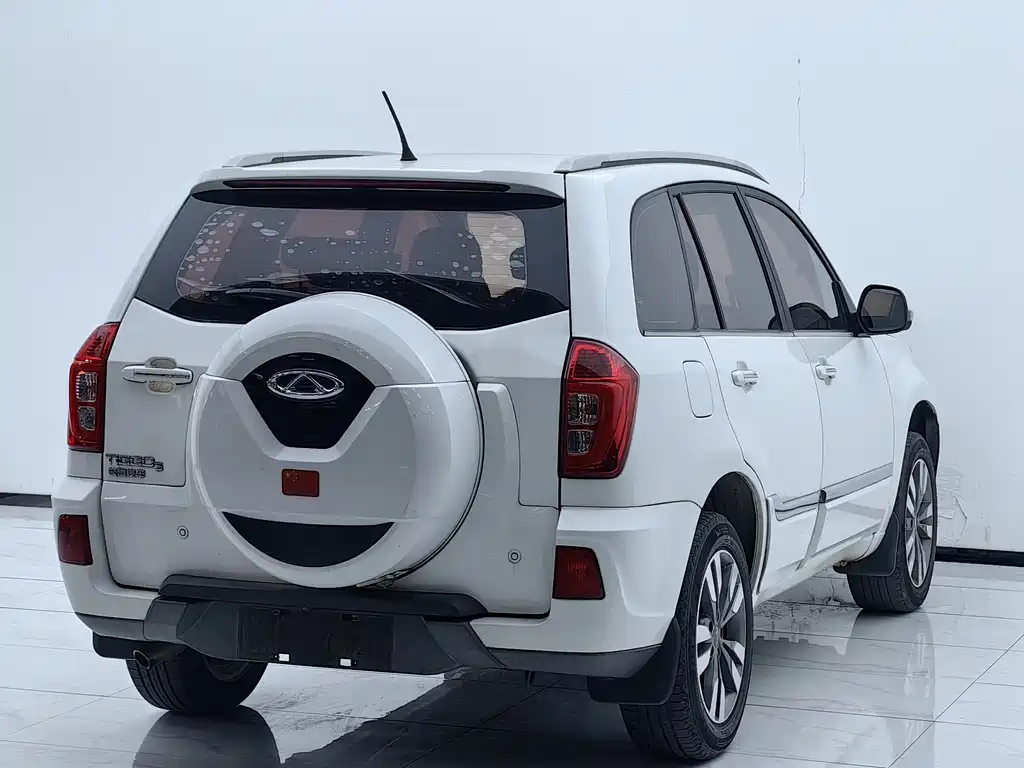 Chery Tiggo 3 2017 — фото 14