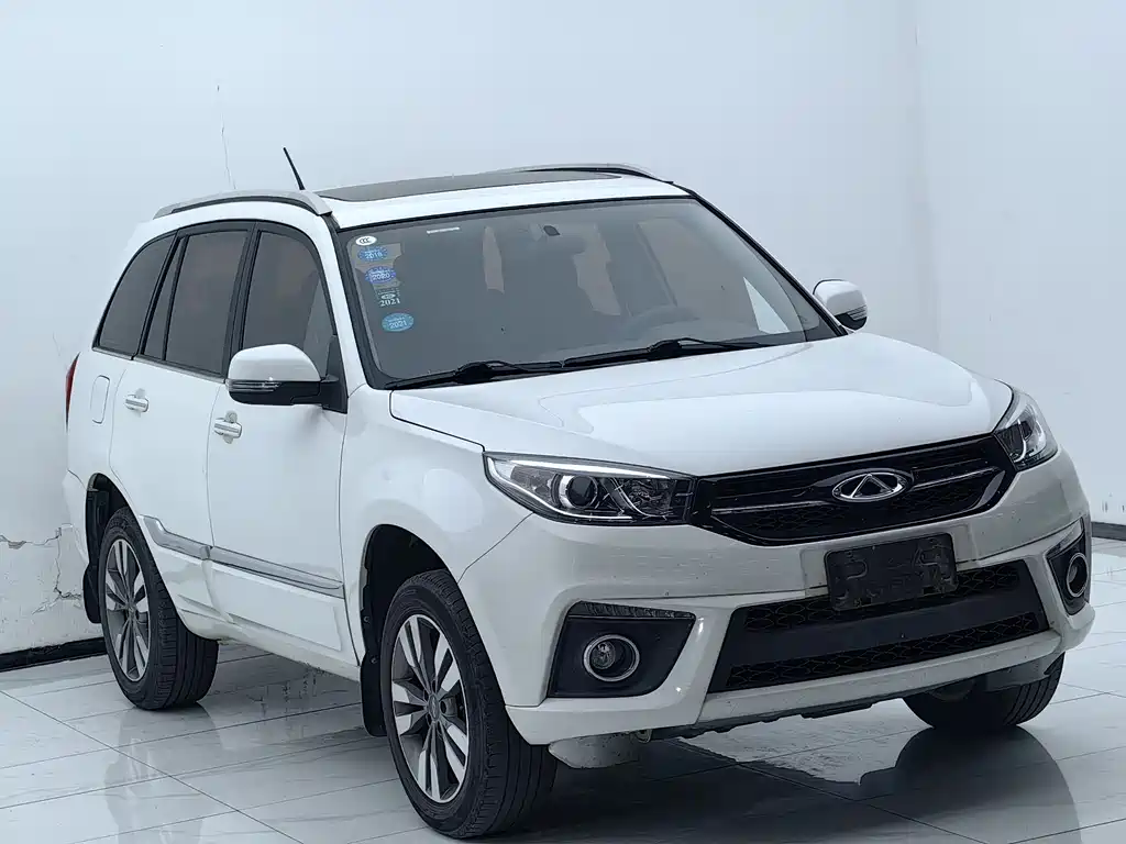 Chery Tiggo 3 2017 — фото 3