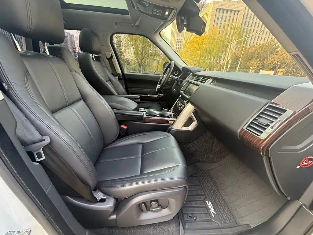 Land Rover Range Rover 2018 — фото 16