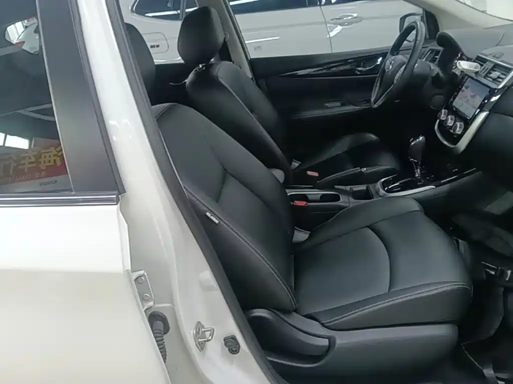 Nissan Tiida 2023 — фото 25