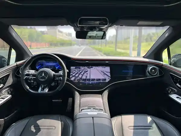 Mercedes-Benz EQE AMG 2023