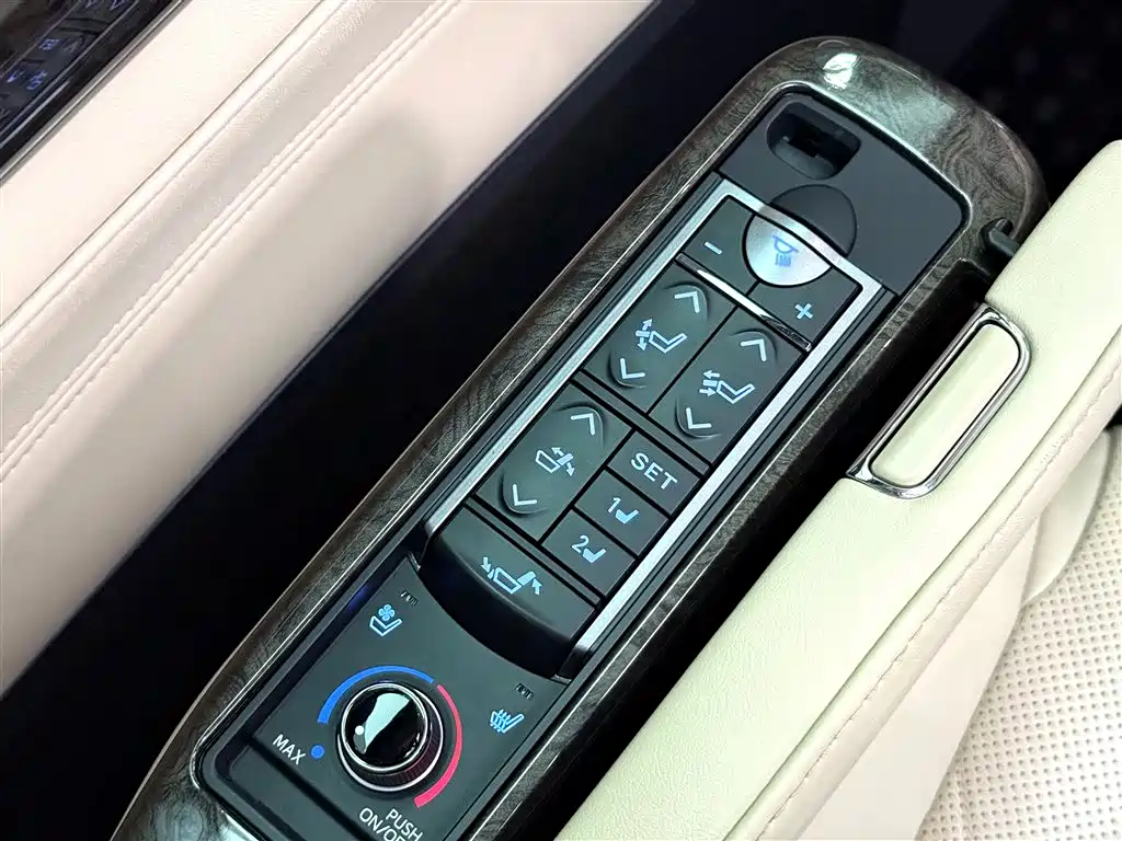 Toyota Vellfire 2022 — фото 26