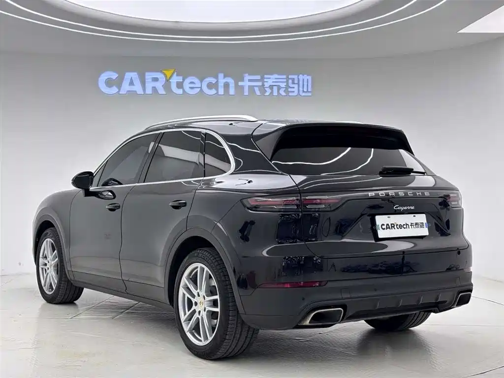 Porsche Cayenne 2019 — фото 11