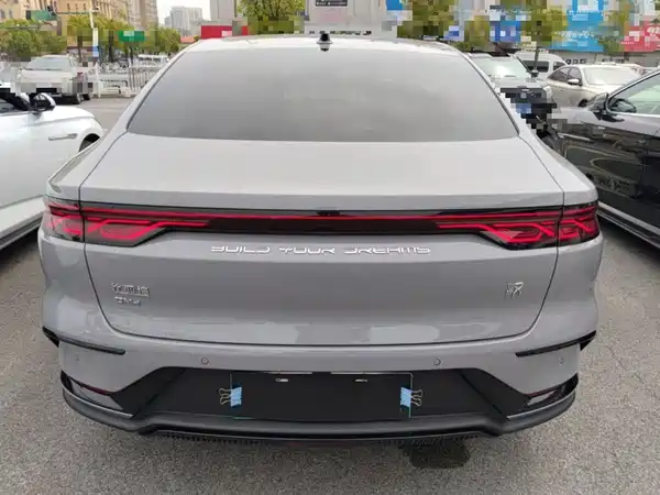 BYD Han 2025