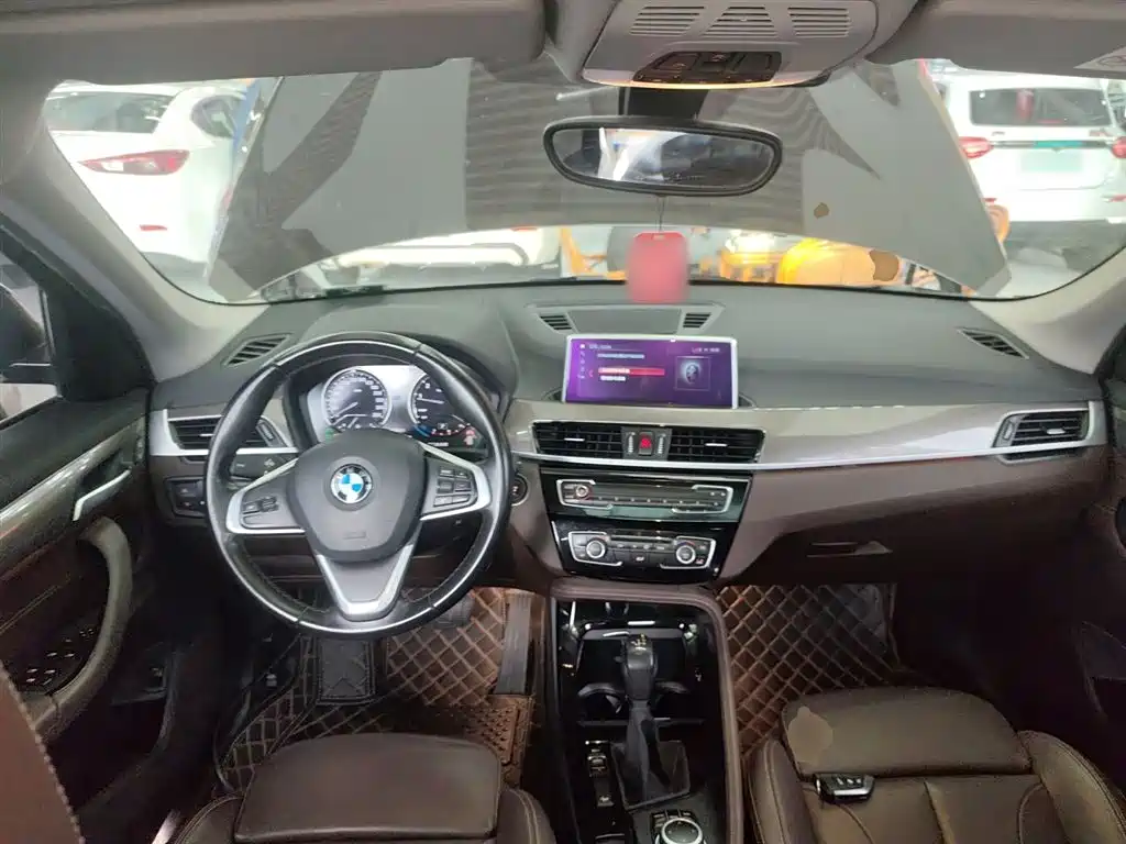 BMW X1 2018 — фото 10
