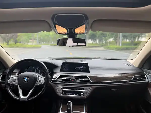 BMW 7 Series 2016