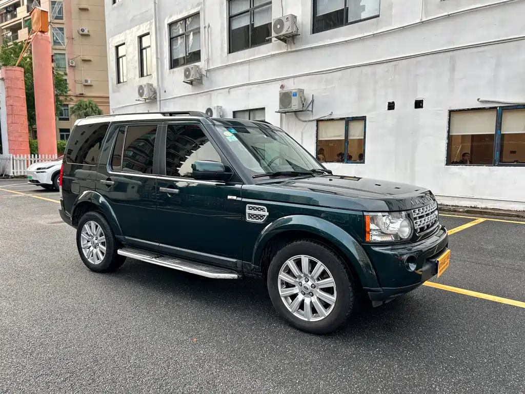 Land Rover Discovery 2012 — фото 2