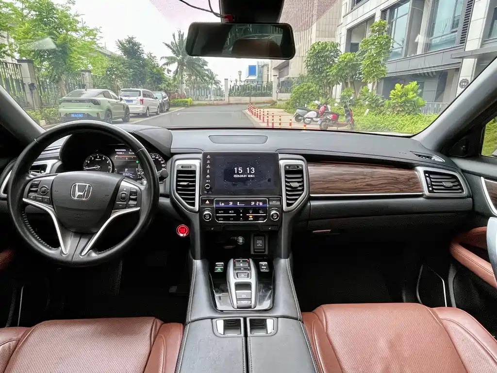 Honda UR-V 2017 — фото 5
