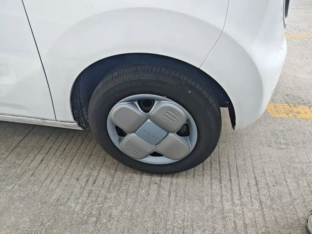 Geely Galaxy Panda 2023 — фото 26
