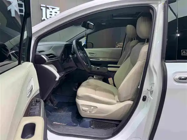 Toyota Sienna 2022