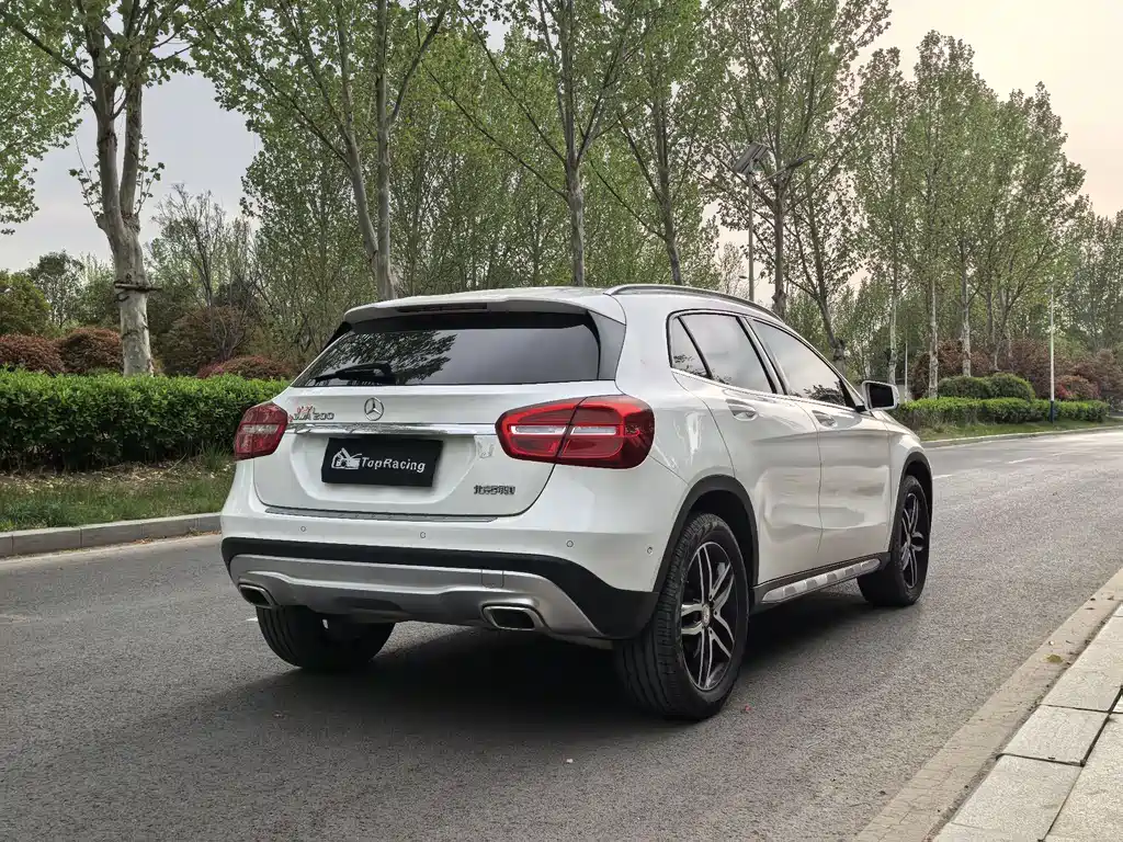 Mercedes-Benz GLA 2016 — фото 9