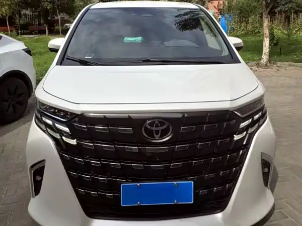 Toyota Alphard 2024
