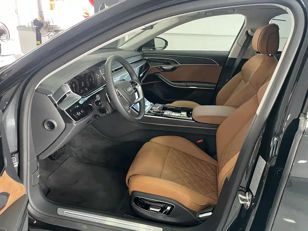 Audi A8 2025