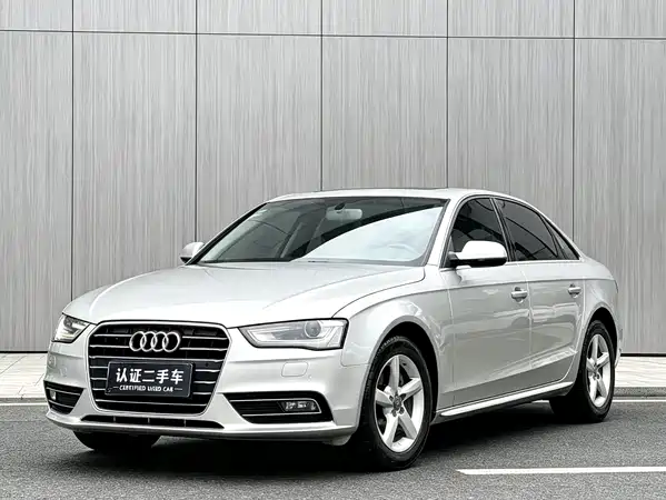 Audi A4L 2015