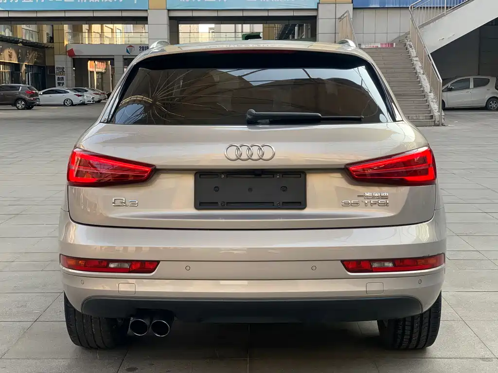 Audi Q3 2017 — фото 8