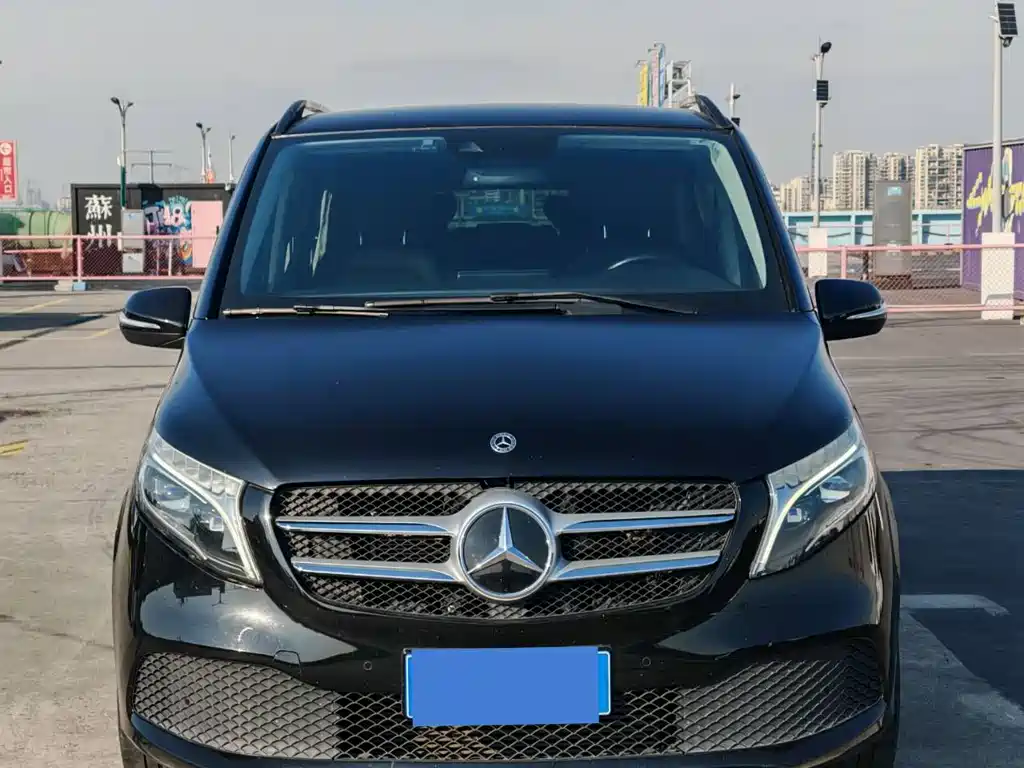 Mercedes-Benz V-Class 2021 — фото 1
