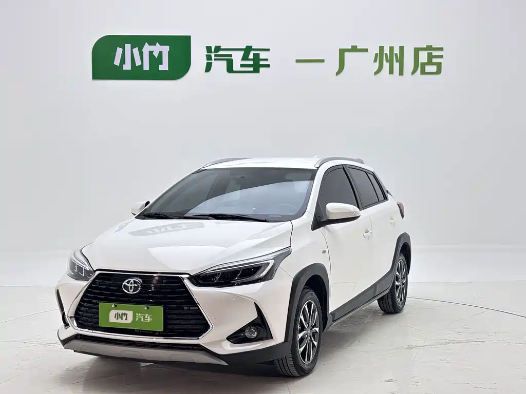Toyota Yaris L 2023