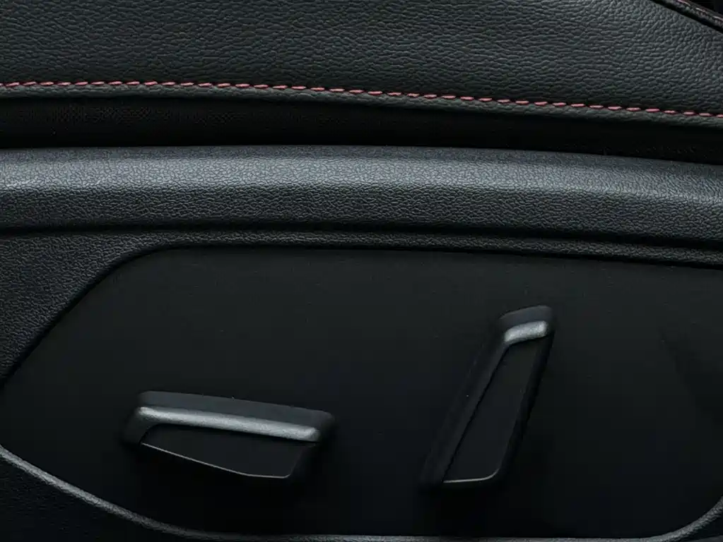 Hyundai Elantra 2023 — фото 21