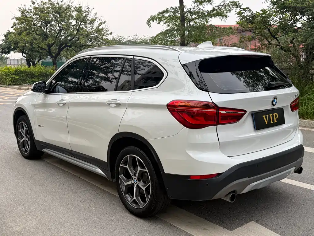 BMW X1 2017 — фото 9