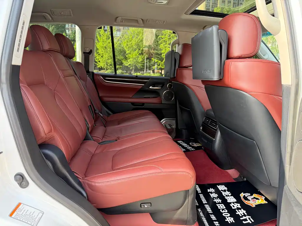 Lexus LX 2019 — фото 14