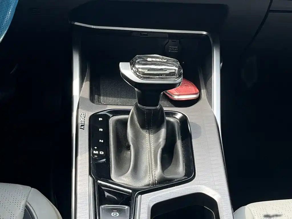 Geely Emgrand 2022 — фото 15