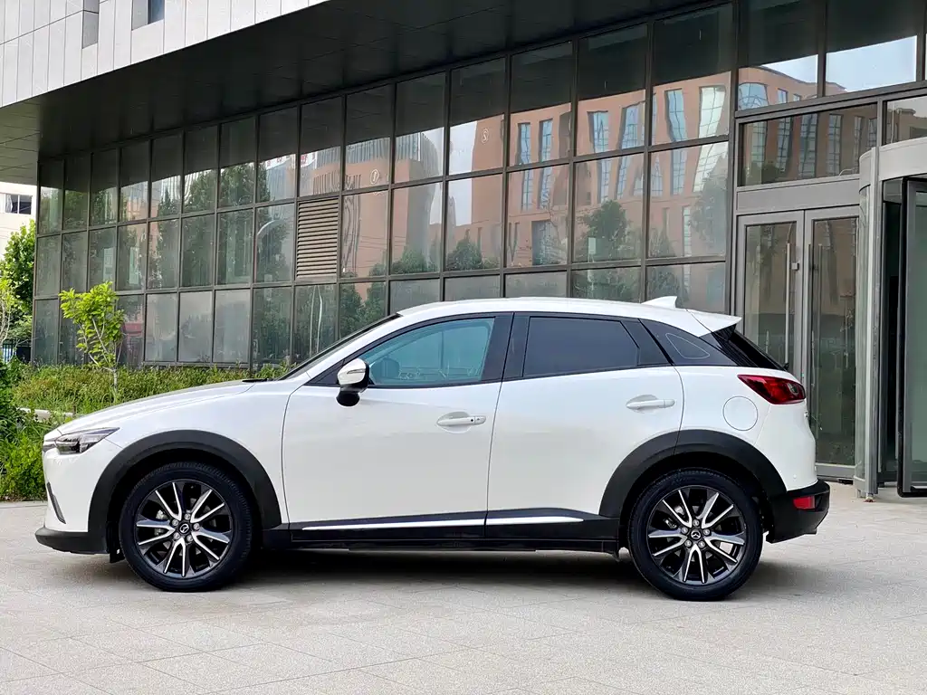 Mazda CX-3 2018 — фото 10