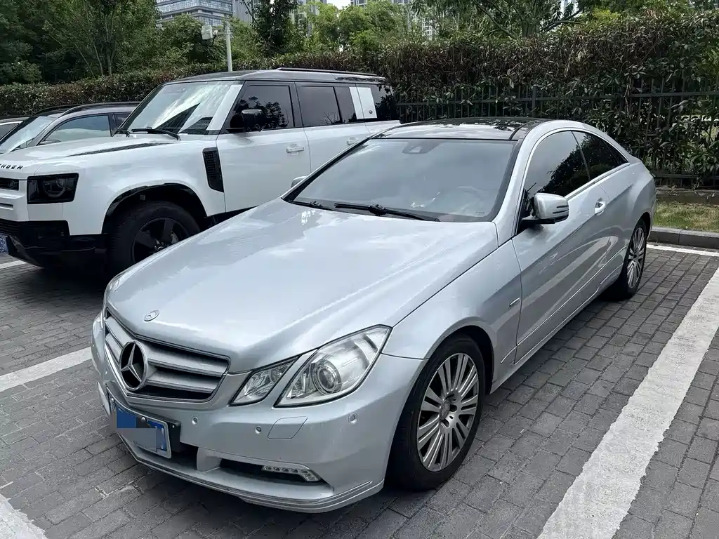 Mercedes-Benz E-Class 2011