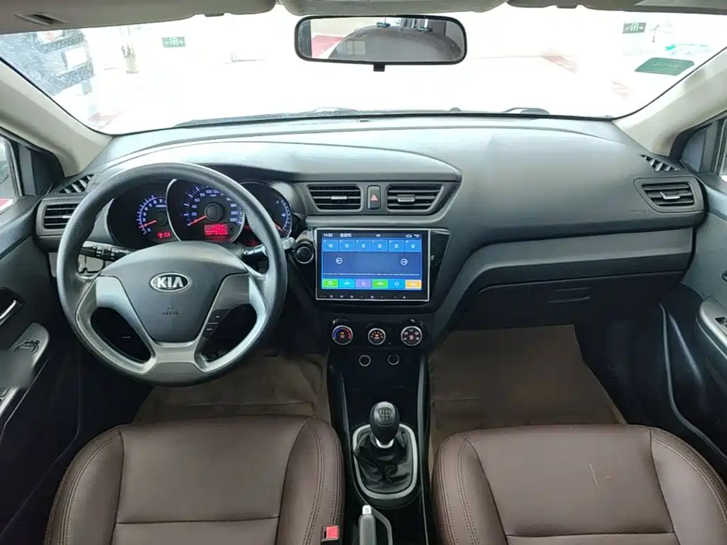 Kia K2 2016 — фото 10