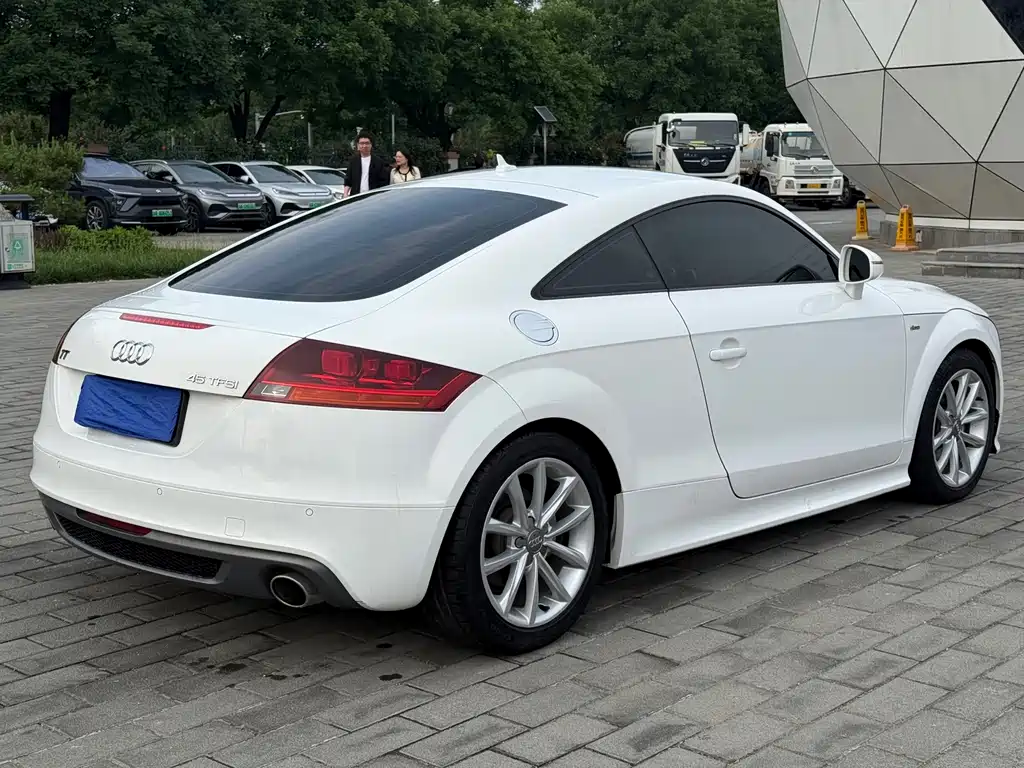 Audi TT 2015 — фото 4