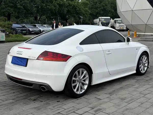 Audi TT 2015