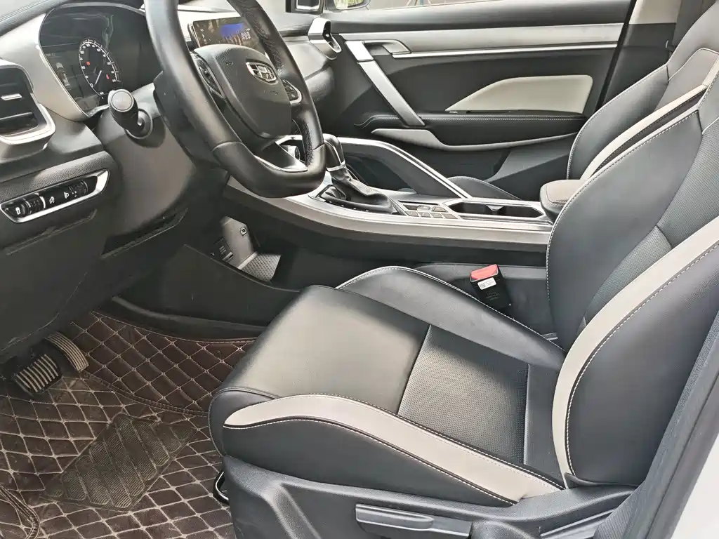 Geely Binyue 2020