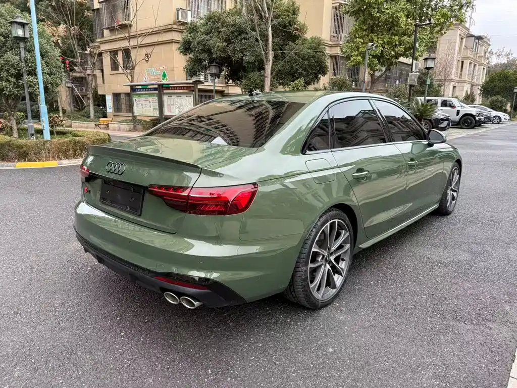 Audi S4 2024