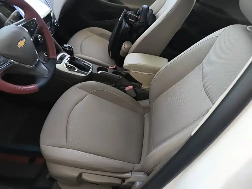 Chevrolet Cruze 2015 — фото 15
