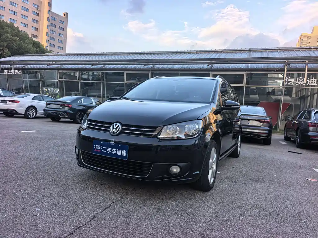 Volkswagen Touran 2014