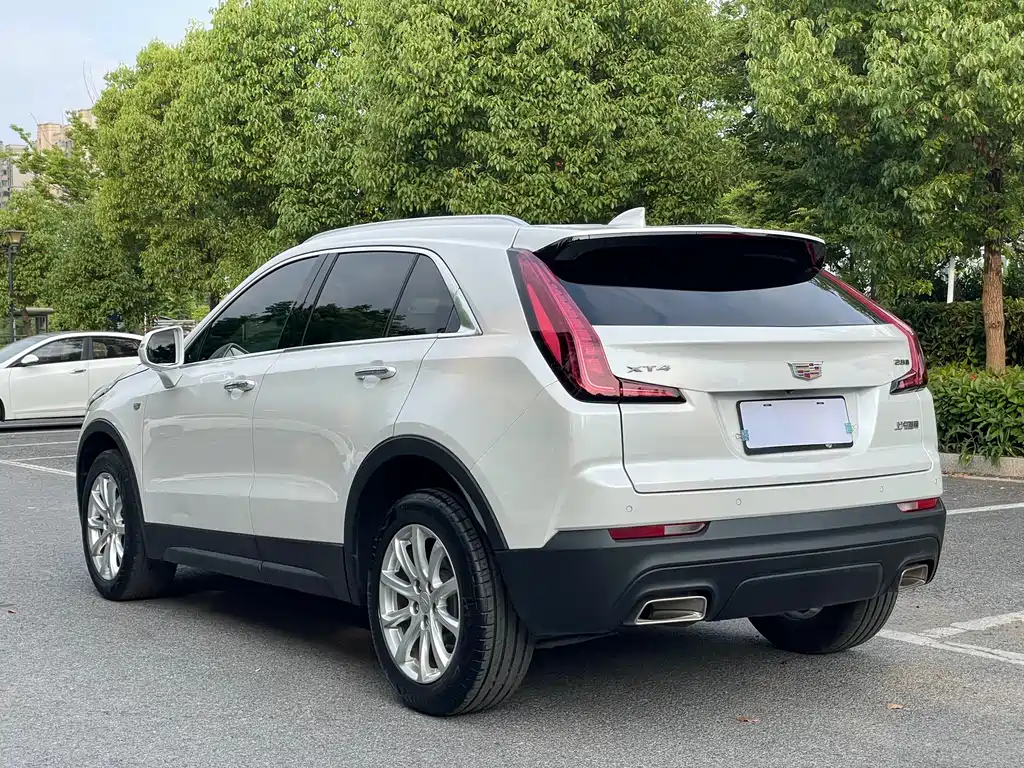Cadillac XT4 2021 — фото 17