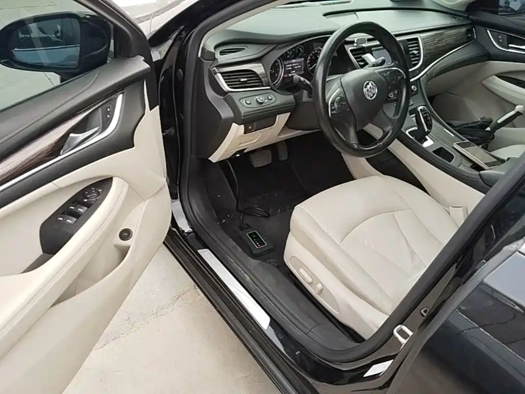 Buick LaCrosse 2020 — фото 16