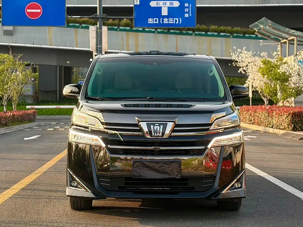 Toyota Vellfire 2021 — фото 2