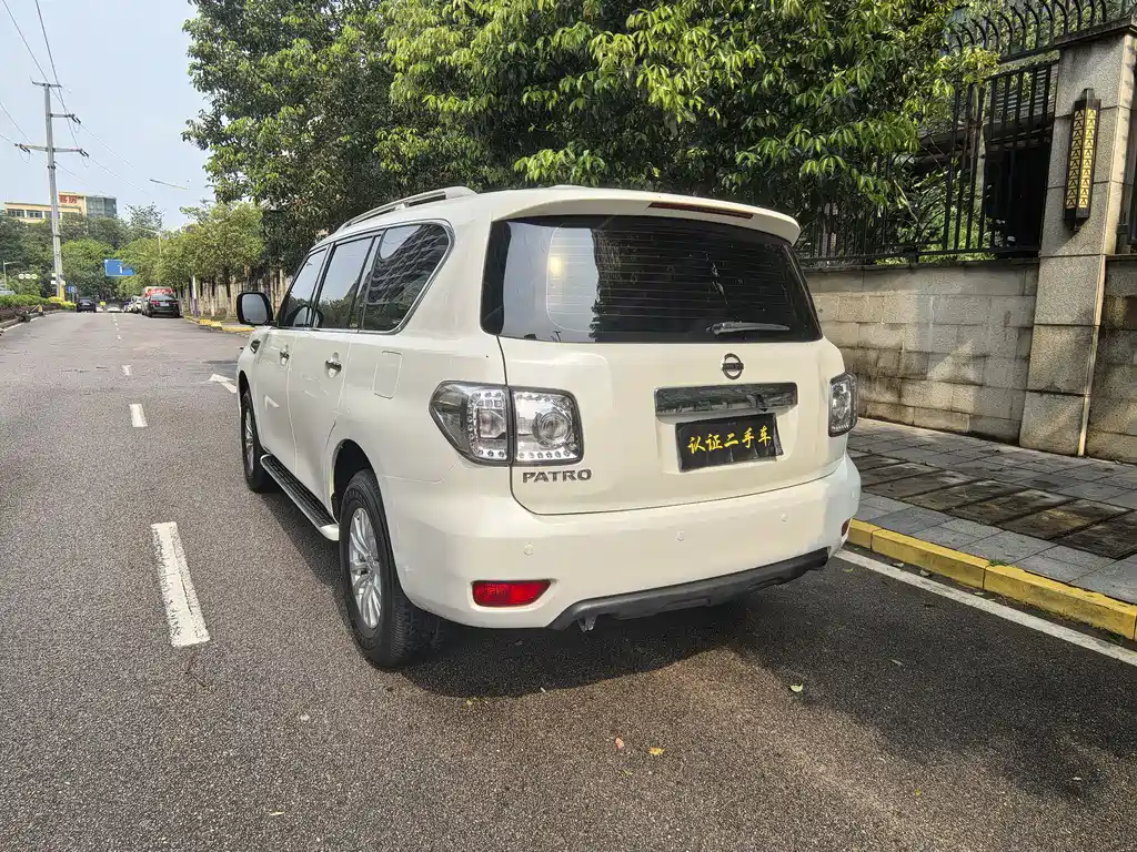 Nissan Patrol 2017 — фото 16