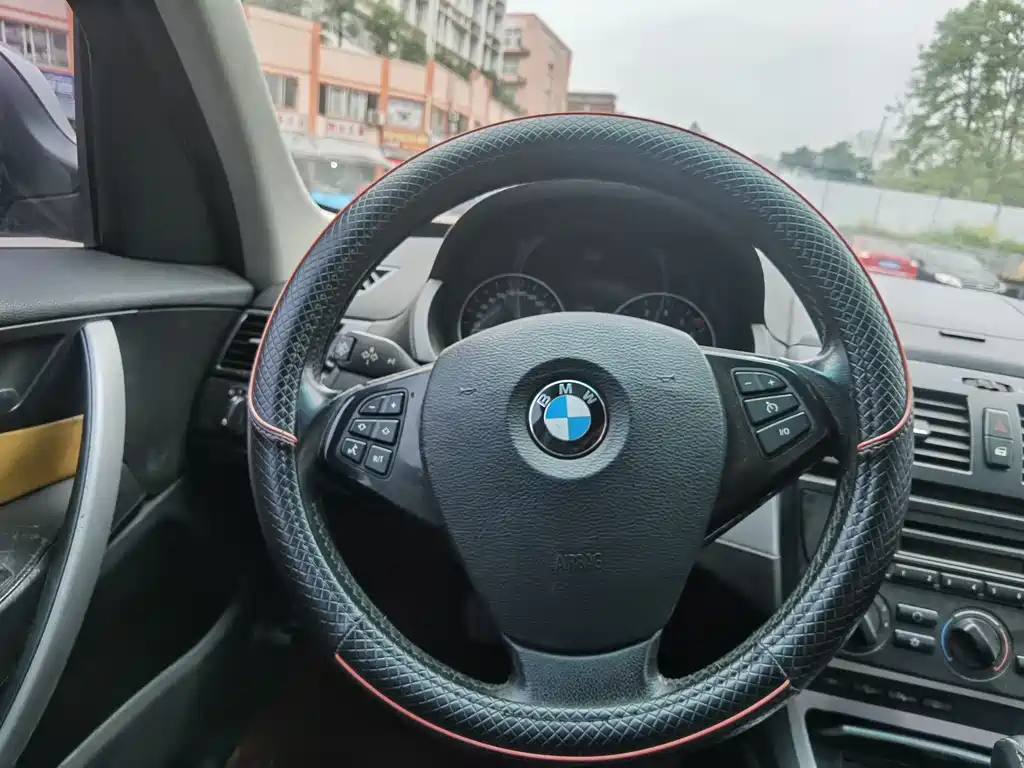 BMW X3 2011 — фото 14