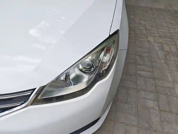 Roewe 360 2016