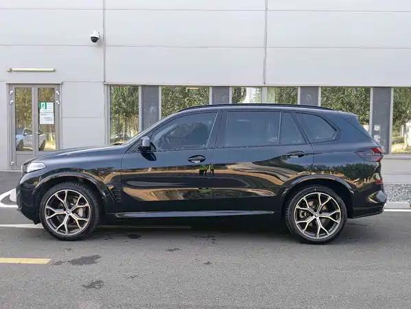 BMW X5 2025