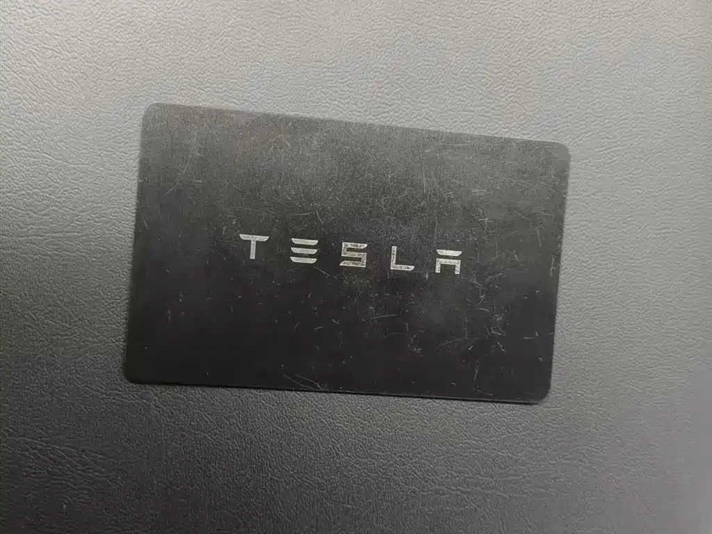 Tesla Model 3 2021 — фото 9