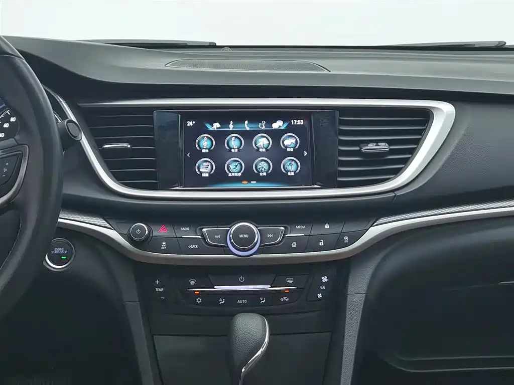 Buick Excelle 2018 — фото 12