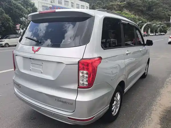 Wuling Hongguang 2019