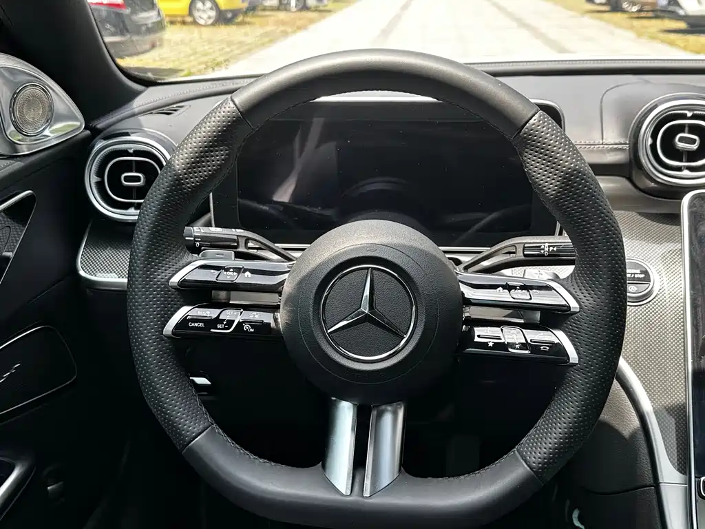 Mercedes-Benz C-Class 2023