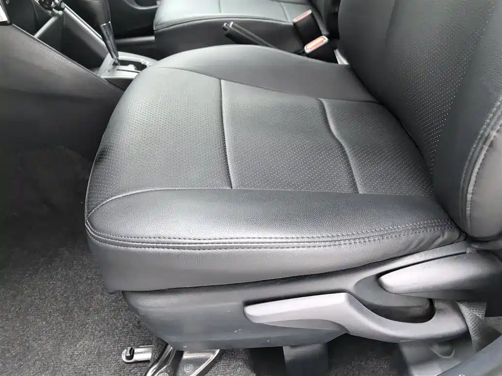 Toyota Yaris L 2018 — фото 20
